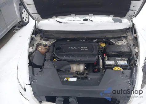 2017 Jeep Cherokee Latitude 4X4 z USA, uszkodzony, nr VIN 1C4PJMCB0HW547343